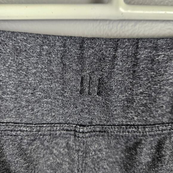 Lululemon Men’s Gray Athletic Training Shorts Drawstring 11” Inseam Size L - Picture 4 of 9
